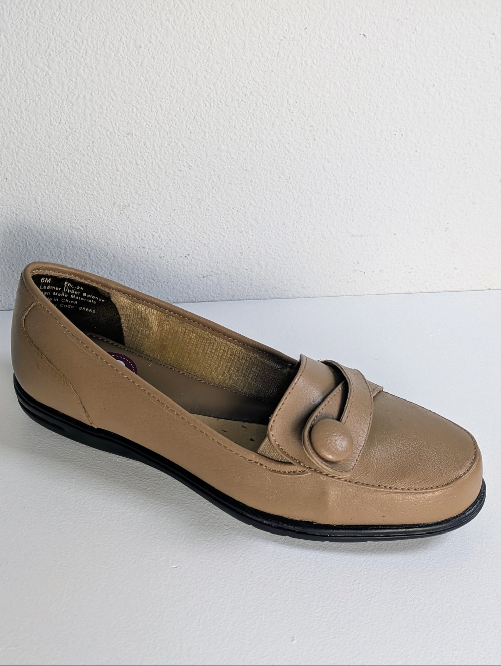 Women's Dr Scholl's Slip-Ons Loafers Double Air-Pillo Insoles Sz 6 Beige Leather